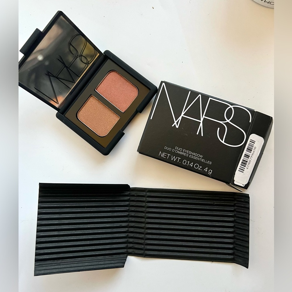 NARS eyeshadow duo ~ Surabaya ~ Full-size 0.14oz 4g Neutrals Brand New In Box - Picture 1 of 10